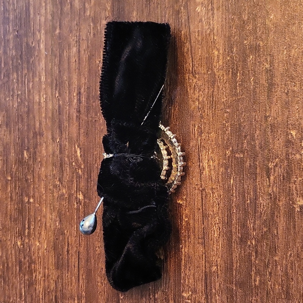 Vintage Pin - Picture 2 of 4